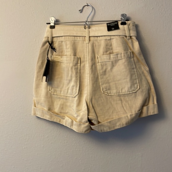 Blank NYC Marshmallow Tie Waist Button Fly Shorts - Picture 4 of 4